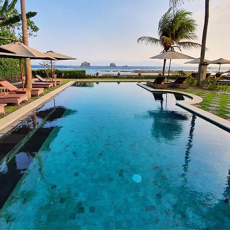 Hotel Genggong Candidasa Buitenkant foto